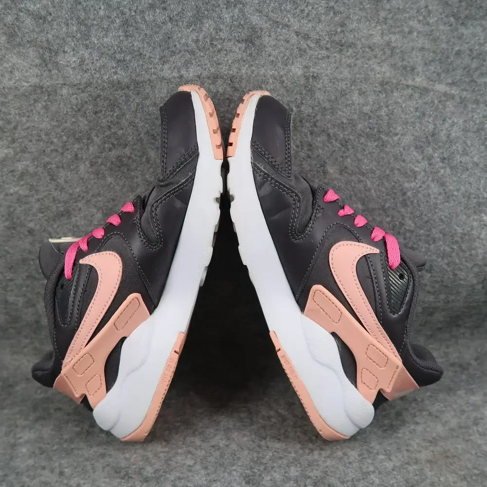 Nike Shoes Womens 7.5 Athletic Trainers LD Victory Sneakers Workout Running Grey